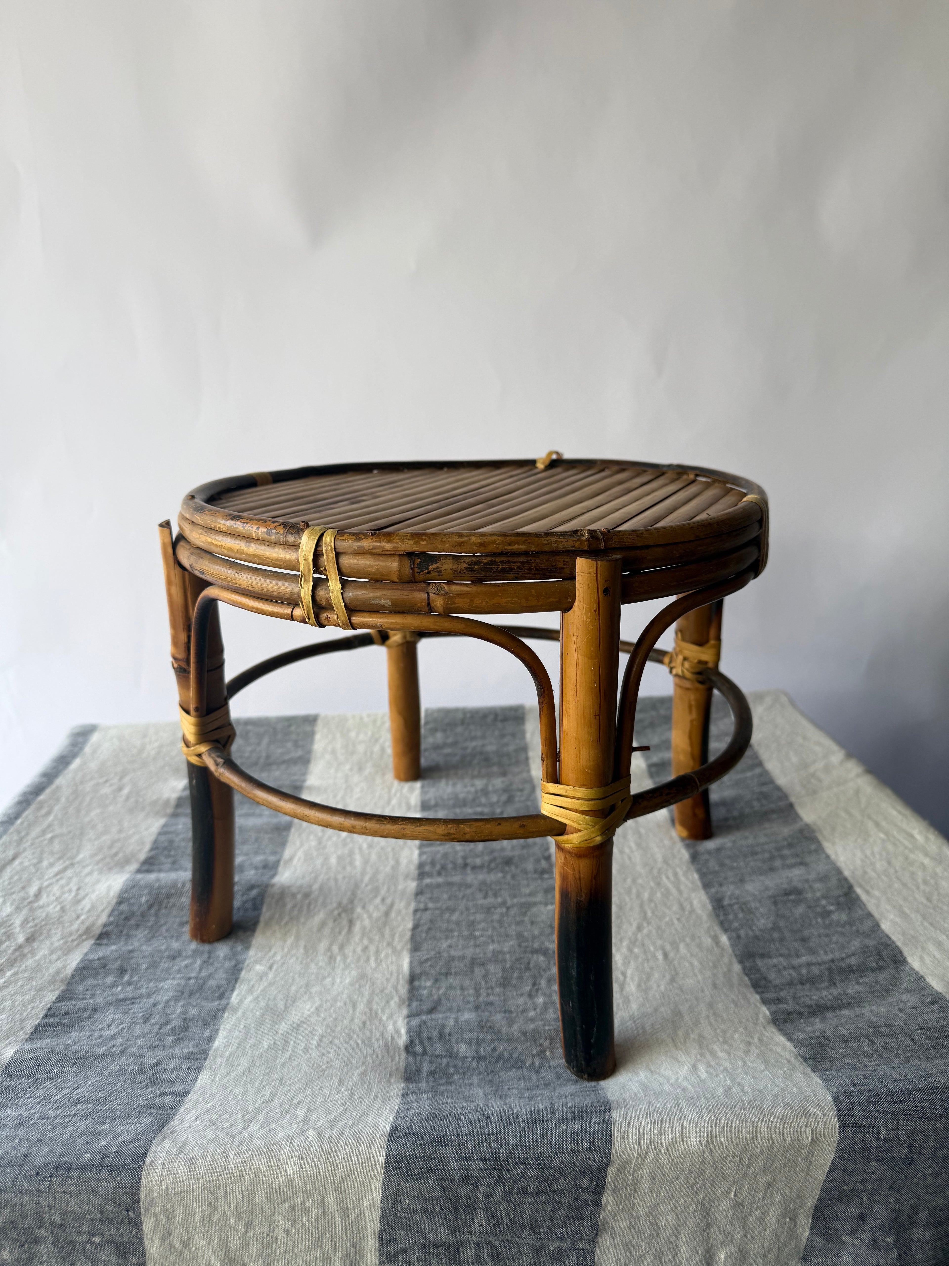 Vintage Round Bamboo Risers